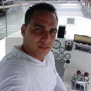 Meet your Posher, Adriel